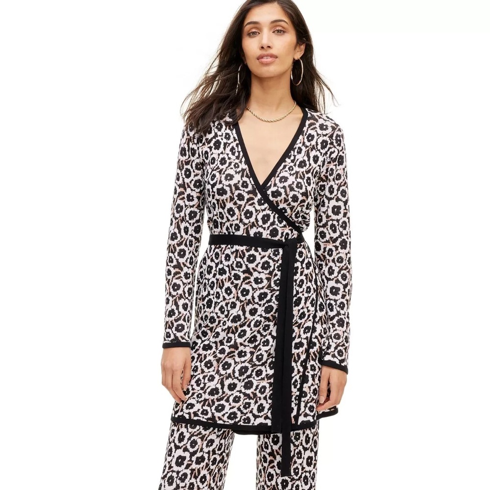 Diane von Furstenberg X Target Wrap Dress Size Small